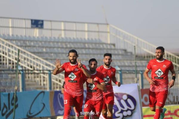 باشگاه تراکتور تعطیل شد