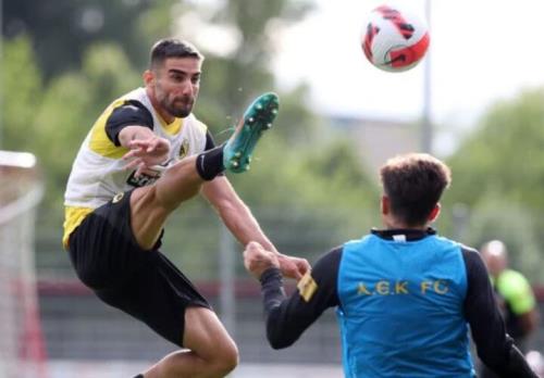 مدافع ایران به حساس ترین بازی فصل یونان رسید
