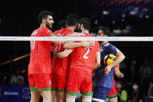 فهرست ۱۴ نفره پائز برای مصاف با بلغارستان