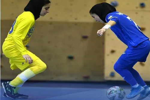 استقلال با برد ۸ گله صدر فهرست را پس گرفت