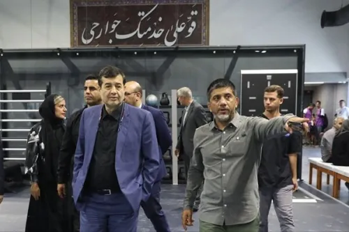 بازدید وزیر ورزش و جوانان از امکانات فدراسیون کشتی و کمپ تیم های ملی